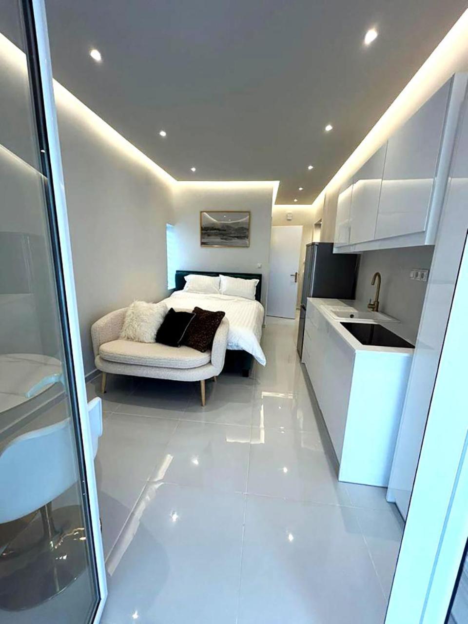 Boutique3436 Luxury Apartment Афины Экстерьер фото